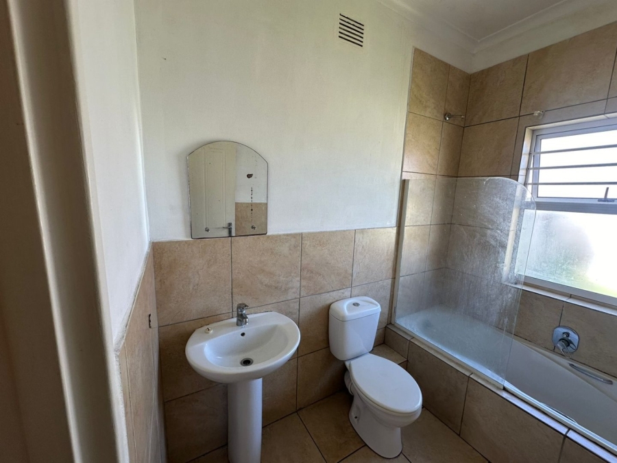 2 Bedroom Property for Sale in Gaylee Western Cape